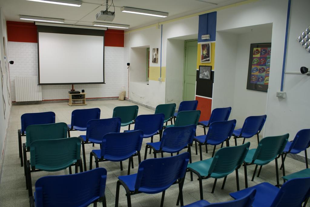 Litus Roma Hostel Лидо ди Остия Екстериор снимка The lecture room