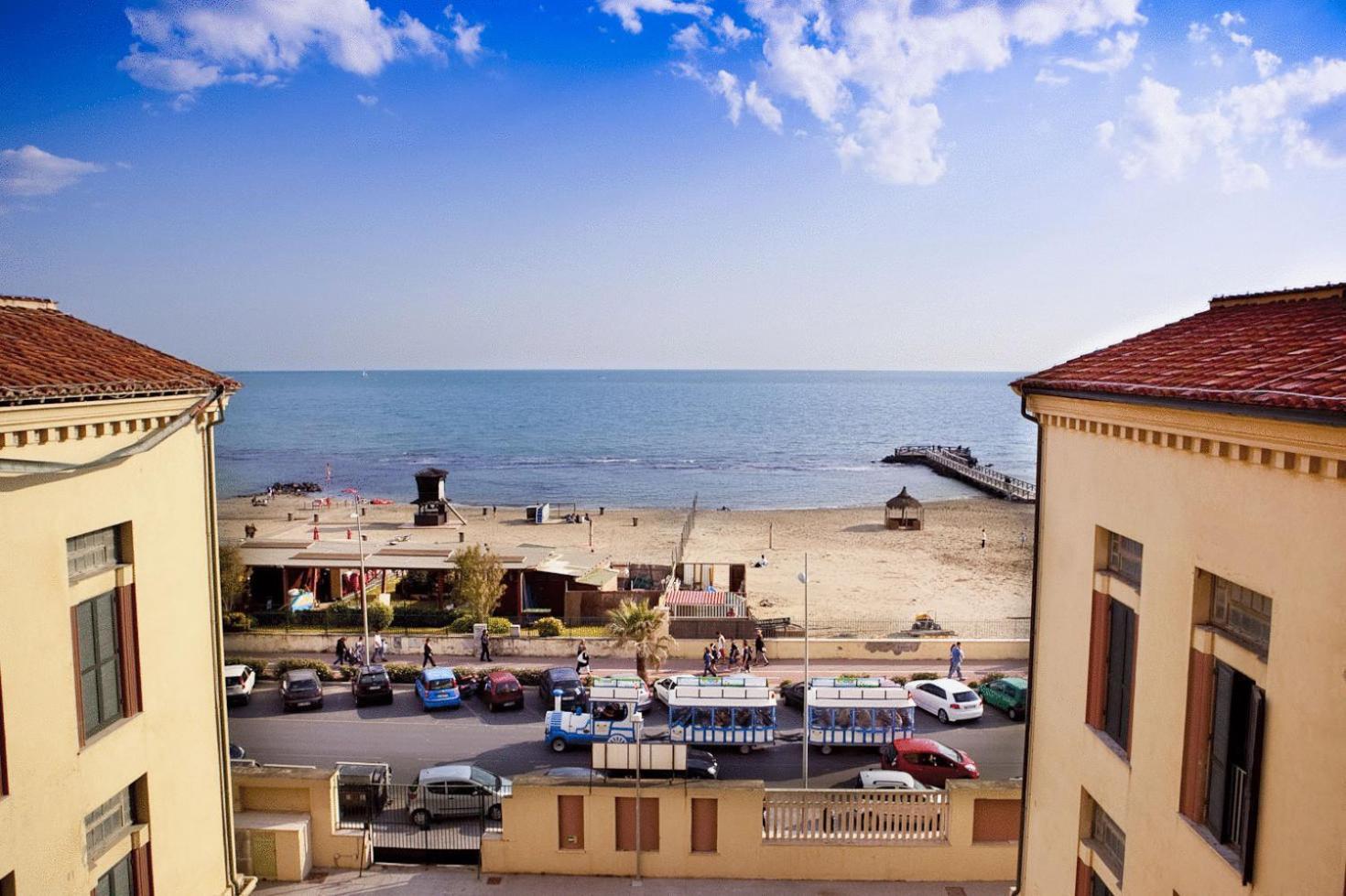 Litus Roma Hostel Лидо ди Остия Екстериор снимка The beach of Varano